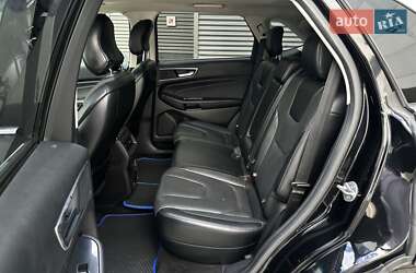 Внедорожник / Кроссовер Ford Edge 2017 в 