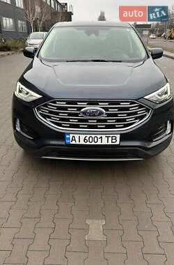 Внедорожник / Кроссовер Ford Edge 2022 в 