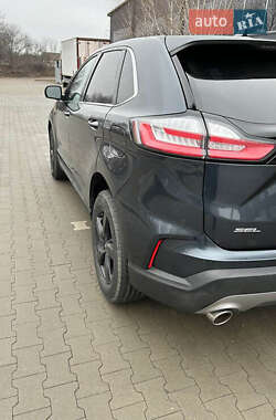 Внедорожник / Кроссовер Ford Edge 2022 в 
