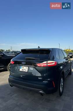 Внедорожник / Кроссовер Ford Edge 2019 в 