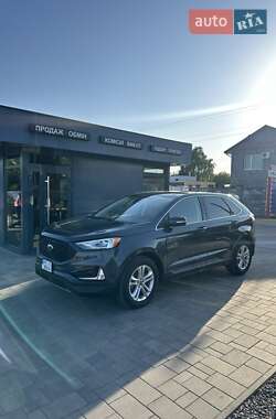 Внедорожник / Кроссовер Ford Edge 2019 в 