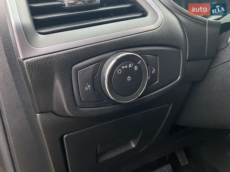 Внедорожник / Кроссовер Ford Edge 2016 в Дубно