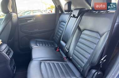 Внедорожник / Кроссовер Ford Edge 2018 в 