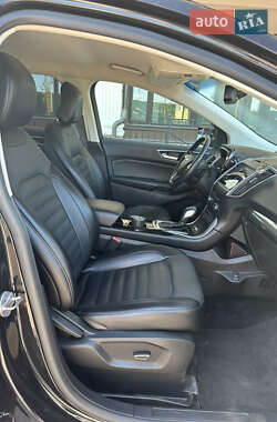 Внедорожник / Кроссовер Ford Edge 2015 в 