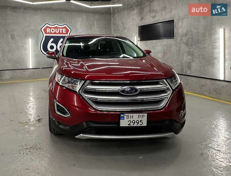 Внедорожник / Кроссовер Ford Edge 2018 в 