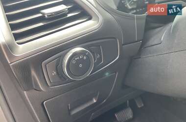 Внедорожник / Кроссовер Ford Edge 2015 в 