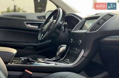 Внедорожник / Кроссовер Ford Edge 2015 в 