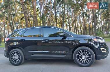 Внедорожник / Кроссовер Ford Edge 2016 в 