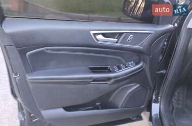 Внедорожник / Кроссовер Ford Edge 2016 в 