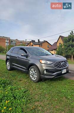 Внедорожник / Кроссовер Ford Edge 2019 в 