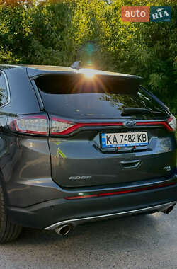 Внедорожник / Кроссовер Ford Edge 2017 в 