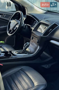 Внедорожник / Кроссовер Ford Edge 2017 в 