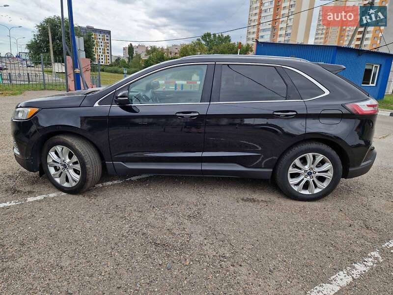 Внедорожник / Кроссовер Ford Edge 2020 в 