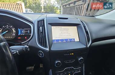 Внедорожник / Кроссовер Ford Edge 2019 в 