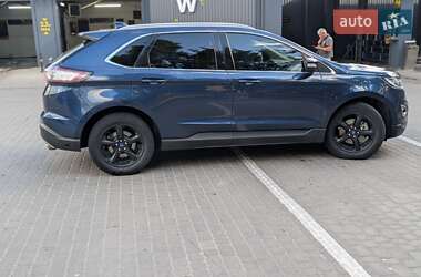 Внедорожник / Кроссовер Ford Edge 2017 в 