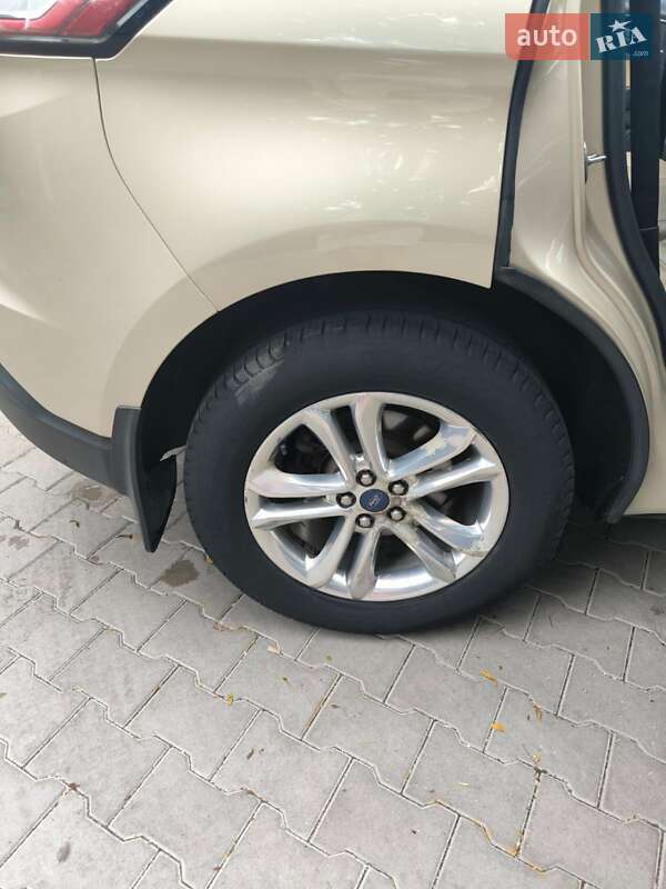 Внедорожник / Кроссовер Ford Edge 2017 в Полонном