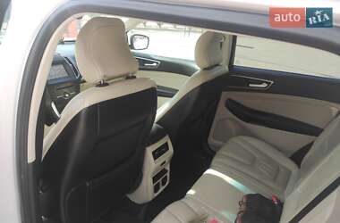 Внедорожник / Кроссовер Ford Edge 2016 в 