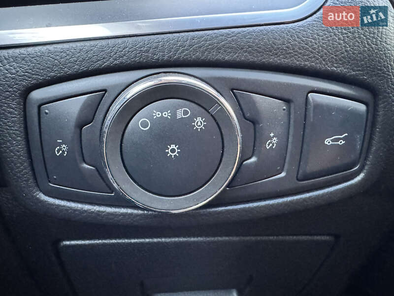 Внедорожник / Кроссовер Ford Edge 2015 в Днепре