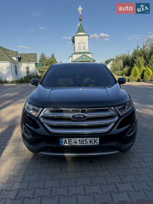 Внедорожник / Кроссовер Ford Edge 2017 в 