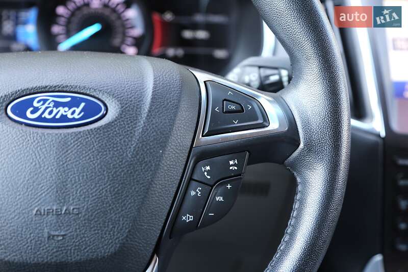 Внедорожник / Кроссовер Ford Edge 2018 в Киеве