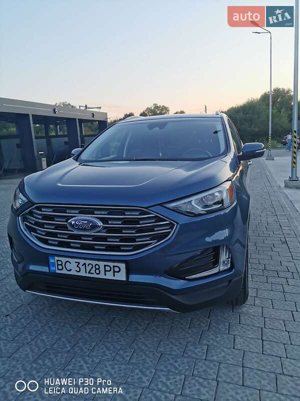 Внедорожник / Кроссовер Ford Edge 2018 в 