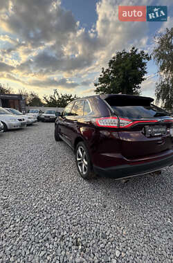 Внедорожник / Кроссовер Ford Edge 2017 в 