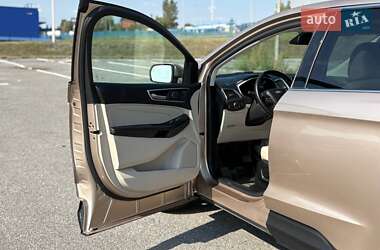 Внедорожник / Кроссовер Ford Edge 2021 в 