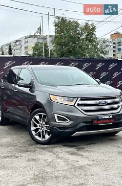 Внедорожник / Кроссовер Ford Edge 2017 в 