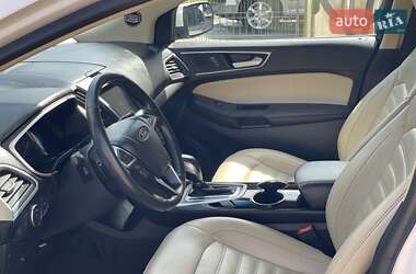 Внедорожник / Кроссовер Ford Edge 2015 в 
