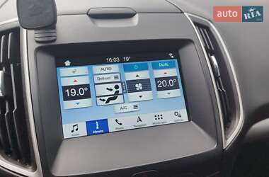 Внедорожник / Кроссовер Ford Edge 2016 в 