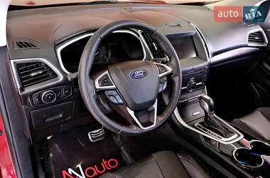 Внедорожник / Кроссовер Ford Edge 2016 в 