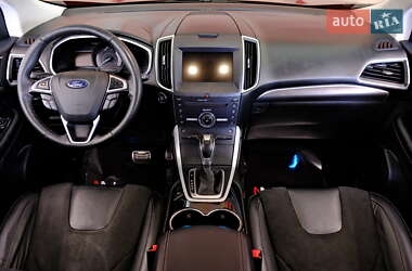 Внедорожник / Кроссовер Ford Edge 2016 в 