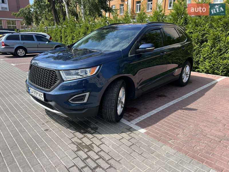 Внедорожник / Кроссовер Ford Edge 2016 в 