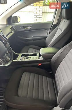 Внедорожник / Кроссовер Ford Edge 2022 в 