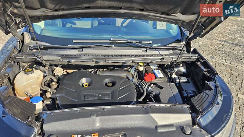 Внедорожник / Кроссовер Ford Edge 2016 в Ужгороде