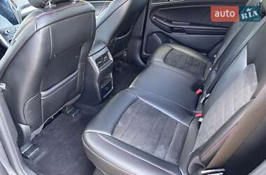 Позашляховик / Кросовер Ford Edge 2022 в 