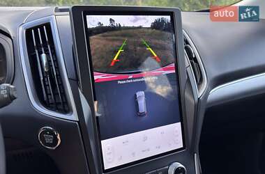 Позашляховик / Кросовер Ford Edge 2022 в 
