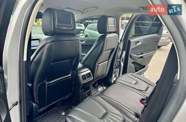 Внедорожник / Кроссовер Ford Edge 2017 в 