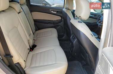 Внедорожник / Кроссовер Ford Edge 2017 в 