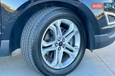Внедорожник / Кроссовер Ford Edge 2018 в 