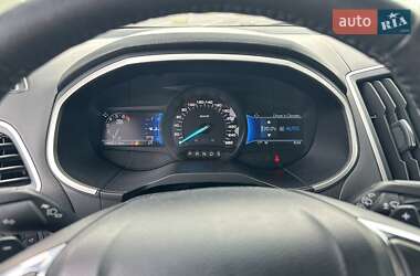Внедорожник / Кроссовер Ford Edge 2019 в 