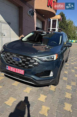 Внедорожник / Кроссовер Ford Edge 2019 в 