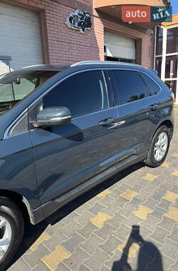 Внедорожник / Кроссовер Ford Edge 2019 в 