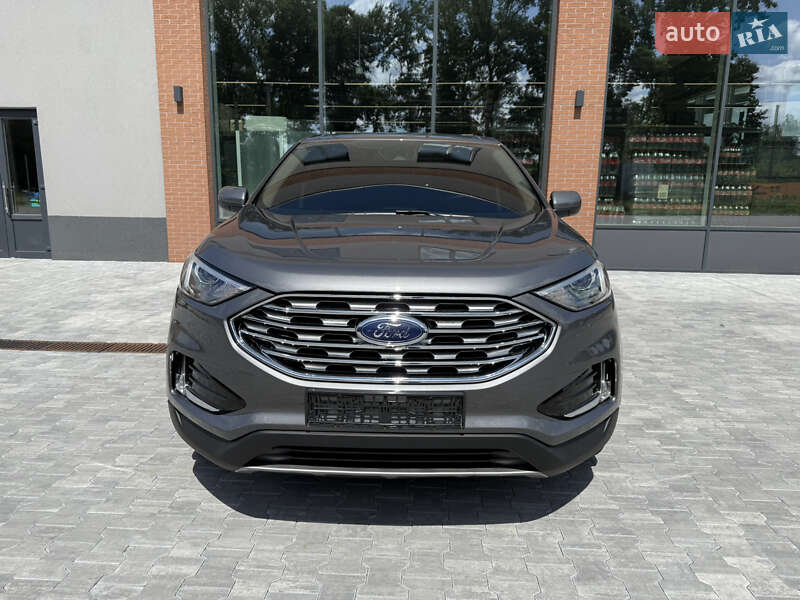 Позашляховик / Кросовер Ford Edge 2022 в 