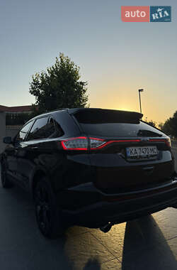 Внедорожник / Кроссовер Ford Edge 2016 в 