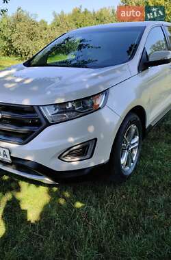 Внедорожник / Кроссовер Ford Edge 2017 в 