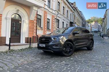 Внедорожник / Кроссовер Ford Edge 2017 в 
