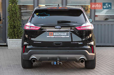 Позашляховик / Кросовер Ford Edge 2019 в 