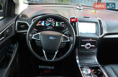 Позашляховик / Кросовер Ford Edge 2019 в 