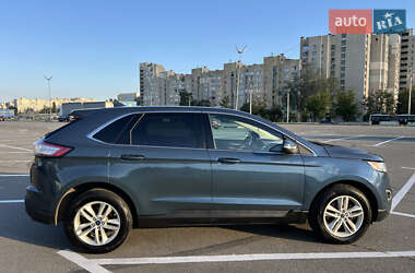 Позашляховик / Кросовер Ford Edge 2016 в 